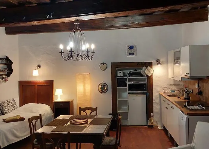 Guest house U Sv. Floriana 3*